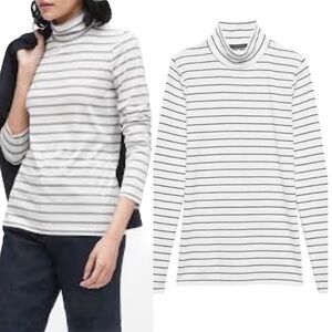 BANANA REPUBLIC Threadsoft Stripe Turtleneck Top With Long Sleeves Ivory Size XS
